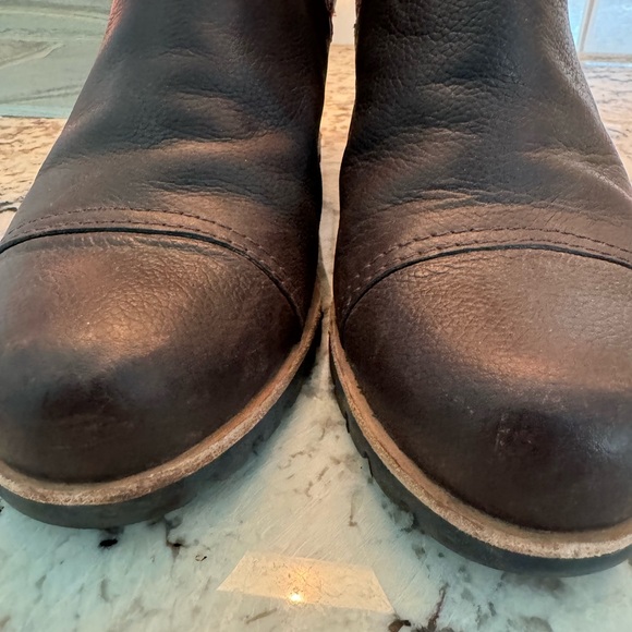 Women’s Ugg wedge shoes black size 6 lovely - Picture 4 of 15